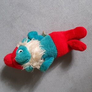 Vintage mini papa smurf plush 1981 wallace berrie & Co. Inc.